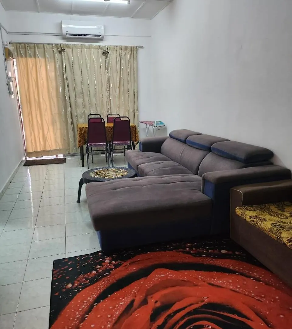 D'Haja 5 Klia Sepang With Free Wi-Fi & 3 Airconds Villa Banting  Banting (Selangor)